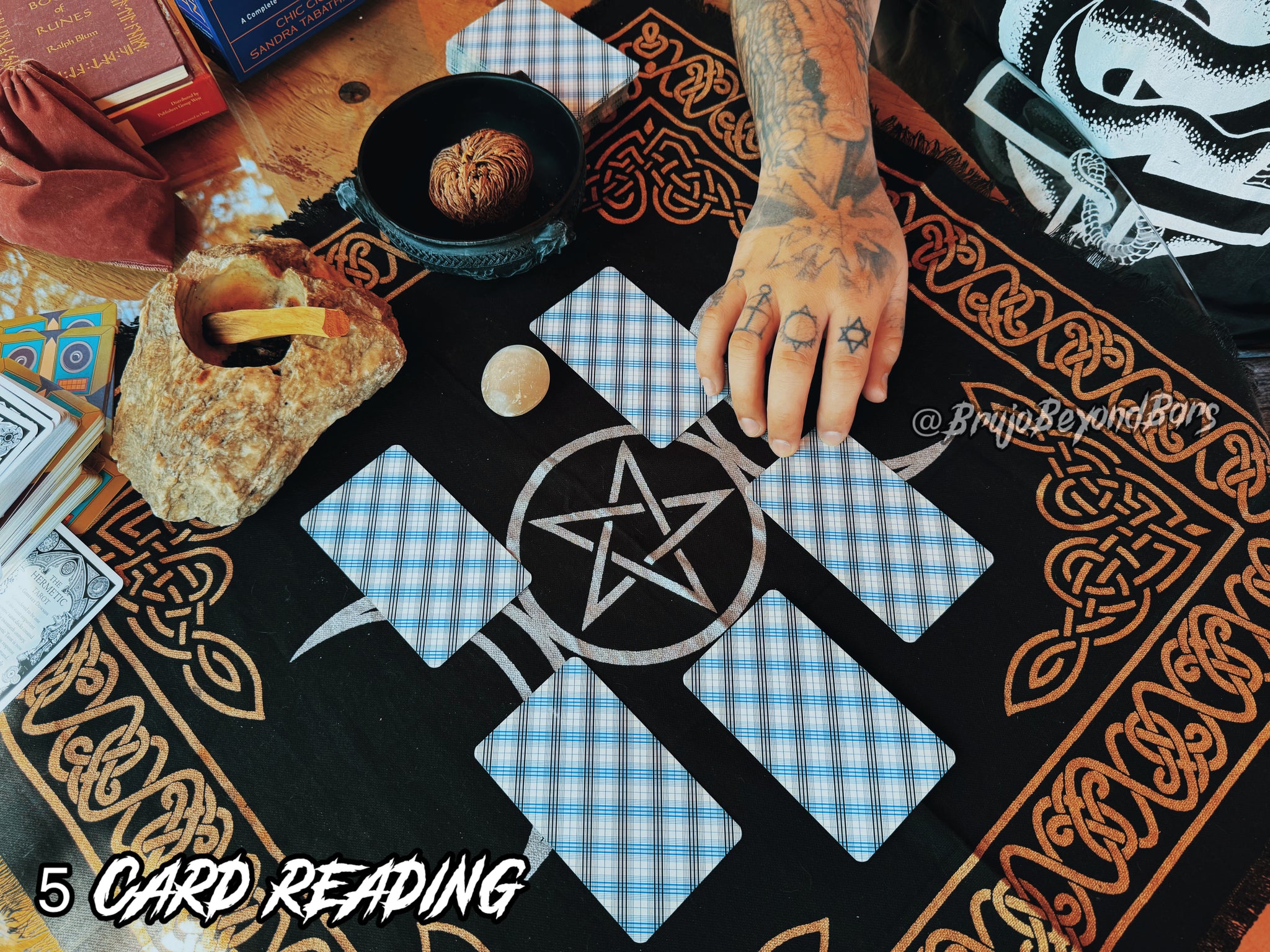 @BrujoBeyondBars | Service | Tarot Readings